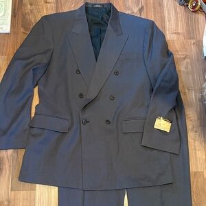 NWT vintage 1980s Personal Choice men’s suit Size 42, pants 34L